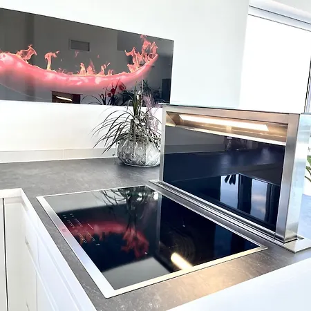 White Pearl Diamond, Mit Meerblick & Pool Ferienhaus *