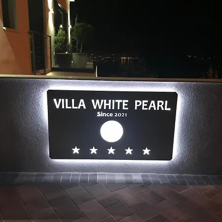White Pearl Diamond, Mit Meerblick & Pool Ferienhaus Opatija