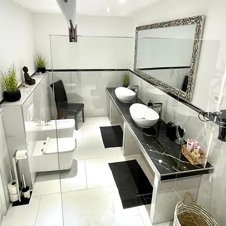 Ferienhaus White Pearl Diamond, Mit Meerblick & Pool *