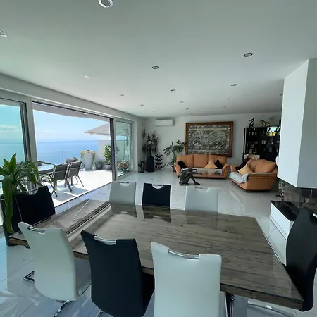 White Pearl Diamond-Opatija, Meerblick Und Pool 펜션 *
