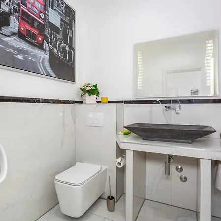 White Pearl Diamond, Mit Meerblick & Pool Ferienhaus *