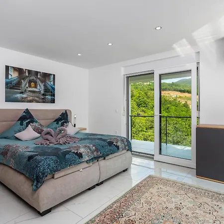 Ferienhaus White Pearl Diamond, Mit Meerblick & Pool