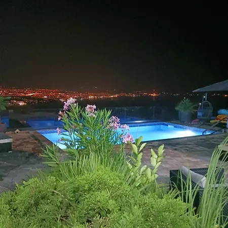 White Pearl Diamond, Mit Meerblick & Pool Opatija