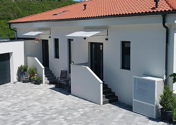 White Pearl Diamond Haus B, Opatija Mit Meerblick & Pool Hébergement de vacances