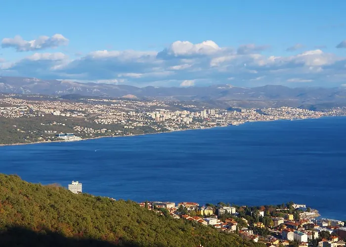 White Pearl Diamond Haus B, Opatija Mit Meerblick & Pool * Opatija