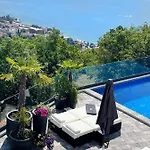 White Pearl Diamond Haus B, Mit Meerblick & Pool *