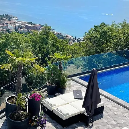White Pearl Diamond-opatija, Meerblick Und Pool *