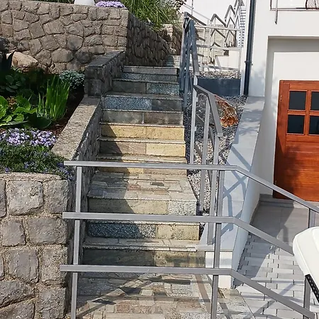 Villa White Pearl Diamond, Mit Meerblick & Pool Abbázia