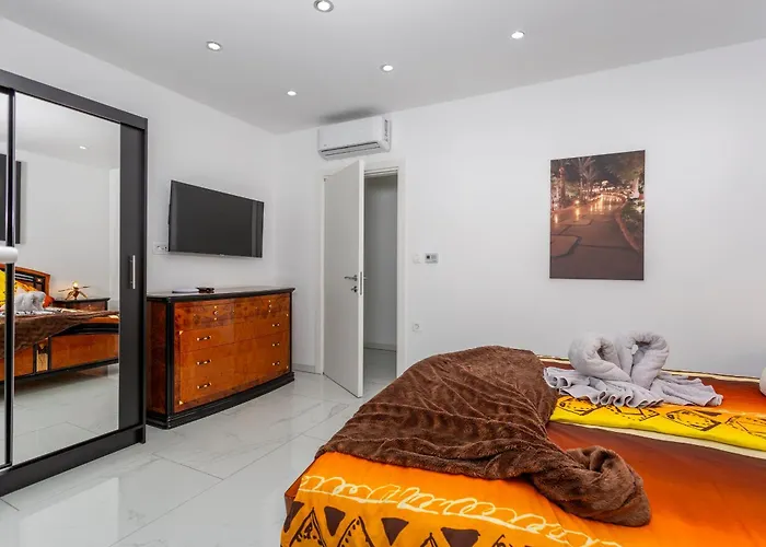 Casa vacanze White Pearl Diamond Haus B, Opatija Mit Meerblick & Pool