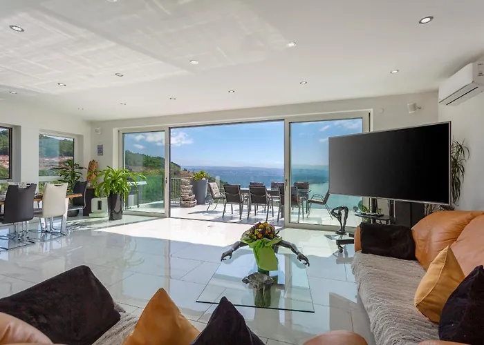 White Pearl Diamond Haus B, Opatija Mit Meerblick & Pool *